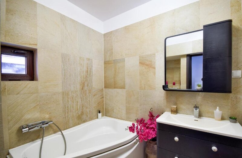 2015 Herastrau, Cartier Francez, 3 camere 83 mp, Centrala, Parcare Subteran